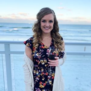 Meet your Posher, Abigail